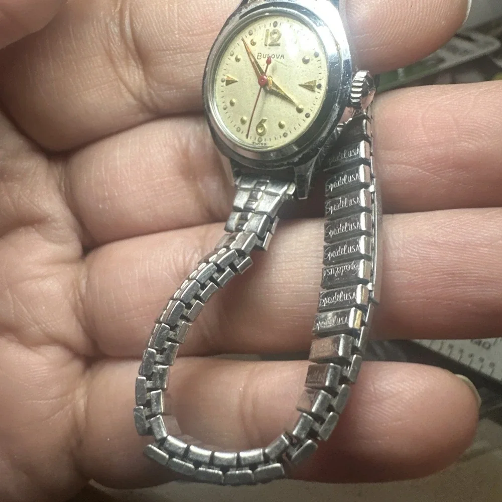 Works VTG BULOVA 1950's Mermaid Ladies watch Swiss Manual wind 21mm Fit 7in RARE